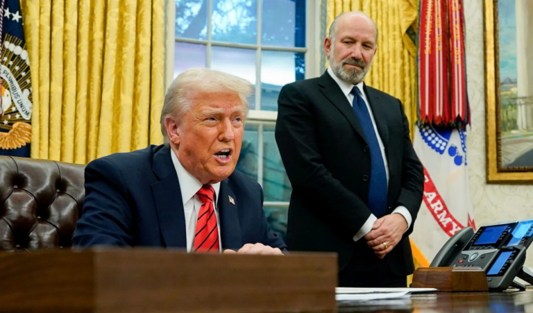 Trump Signs Executive Order Demanding Return of Plastic Straws