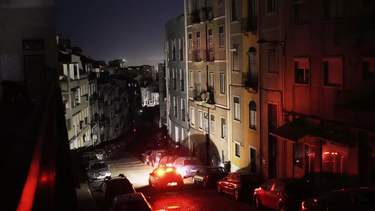 Spain and Portugal’s Blackout Reveals the Achilles’ Heel of Electricity Grids Dominated by Wind and Solar – The Daily Sceptic thumbnail