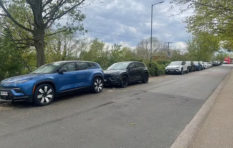 Over £275,000 of Unwanted Electric Cars Dumped on Roadside in Nottingham – The Daily Sceptic thumbnail