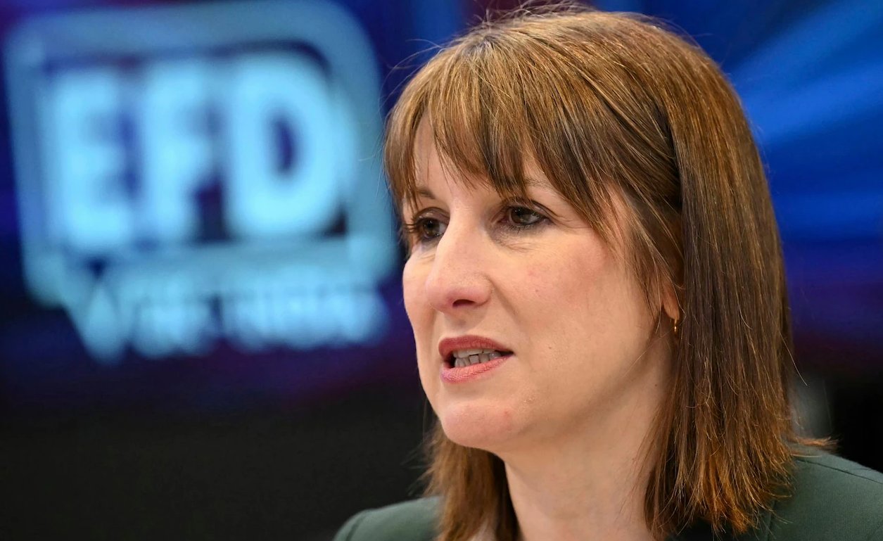 Reeves's Incompetence Means the UK is Heading for a Full-Blown Financial Crash, and Nothing Can Stop it Now – The Daily Sceptic thumbnail