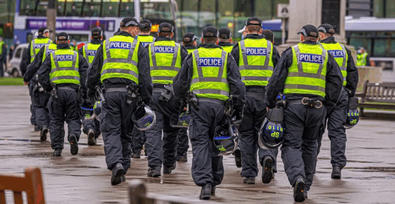 This is Why Modern Police Are So Useless at Fighting Crime
