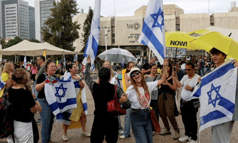 Gaza Ceasefire Will Begin Tonight, Israel Announces
