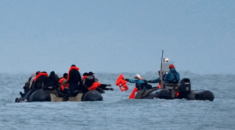 ‘One In, One Out’ Migrant Returns on Small Boat