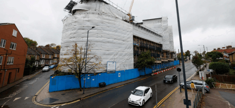 Labour “Nowhere Near” Hitting 1.5 Million New Homes Amid “Devastating” Collapse in Construction, Say Experts