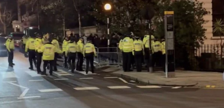 Fury as Anti-Israel Protest Erupts Outside Jewish-Owned Notting Hill Restaurant