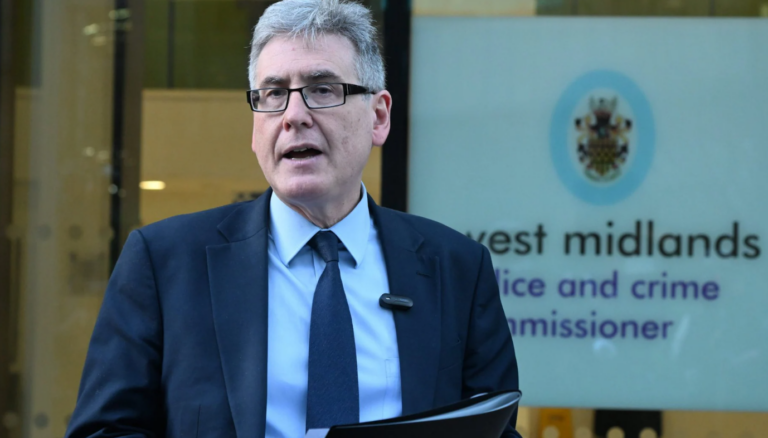Labour Police Boss “A Disgrace” for Letting Maccabi Chief Constable Retire