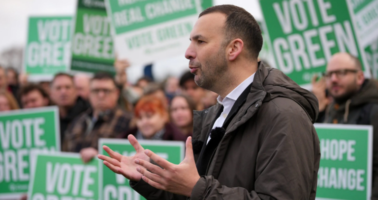 Greens to Vote on Legalising Heroin Because Prohibition is “Racist”