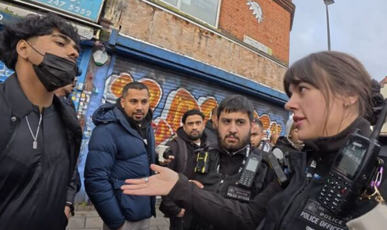 The Metropolitan Police Has Questions to Answer Over the Officer Who Stood Up for Free Speech Surrounded by Angry Muslims