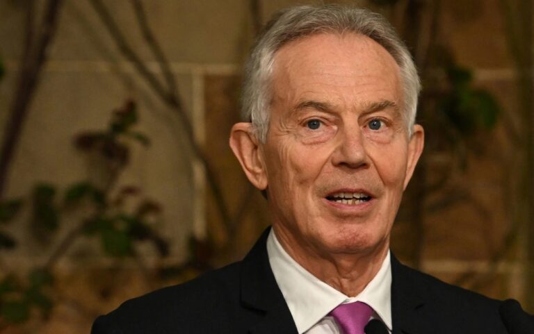 Blair Mocks Miliband Over Net Zero, Calling His Policies a “Quixotic Fantasy”