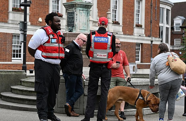 Reform Council Hires Private Security Guards to Counter Male Migrants Who Make Town Centre a ‘No-Go’ Zone for Women