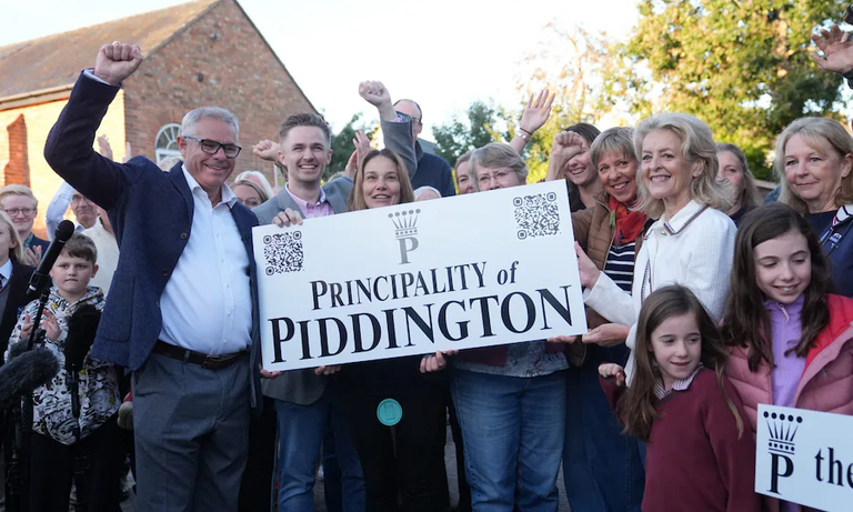 Piddington Votes to Leave UK Over Migrant Camp Plans